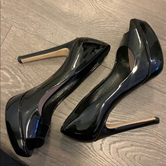 MIU MIU black patent leather peep toe pumps - Picture 9 of 11